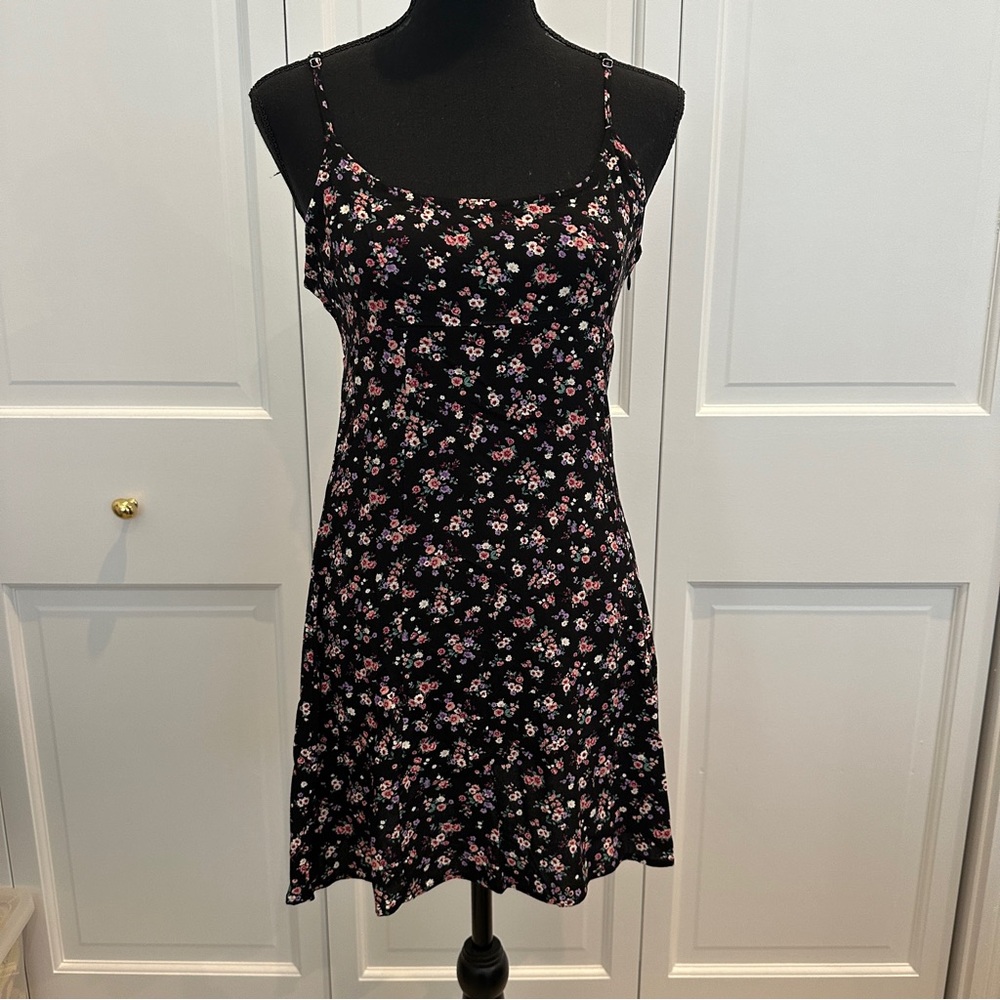 NWT Forever 21 Floral Spaghetti Strap Dress